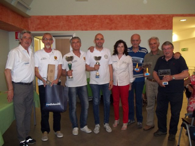 Gruppo vincitori a Cassine 2018 con Presidente e Vice Presidente Club REPORTER